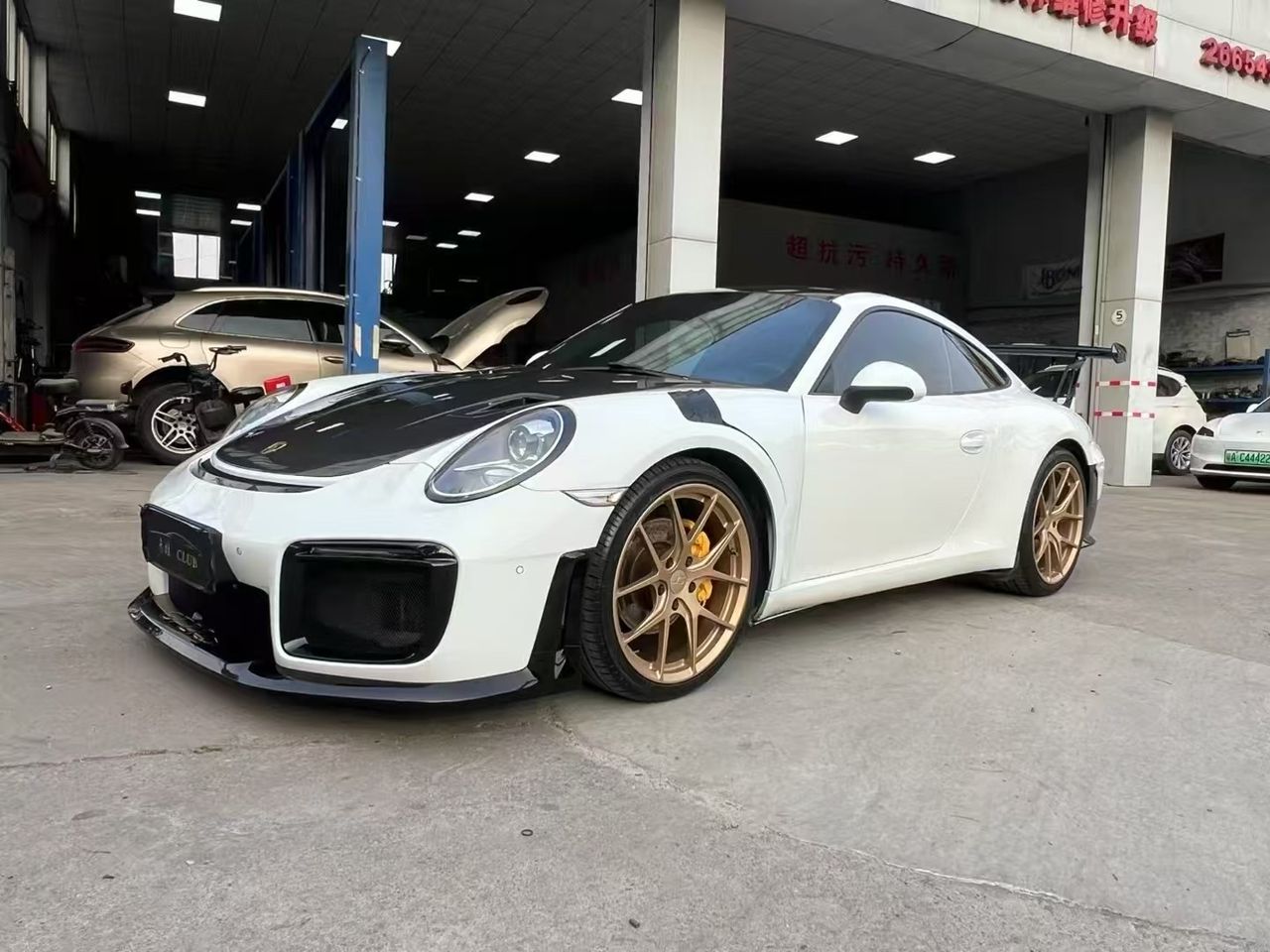 Porsche 911 Carrera 991.1 991.2 convert GT2RS bodykit set