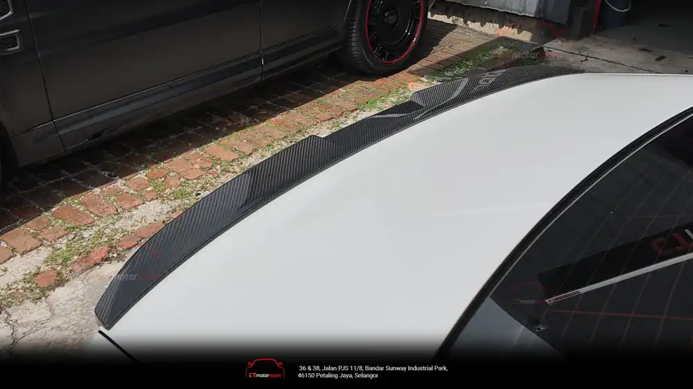 BWM G60 M5 Spoiler Style Carbon Fiber