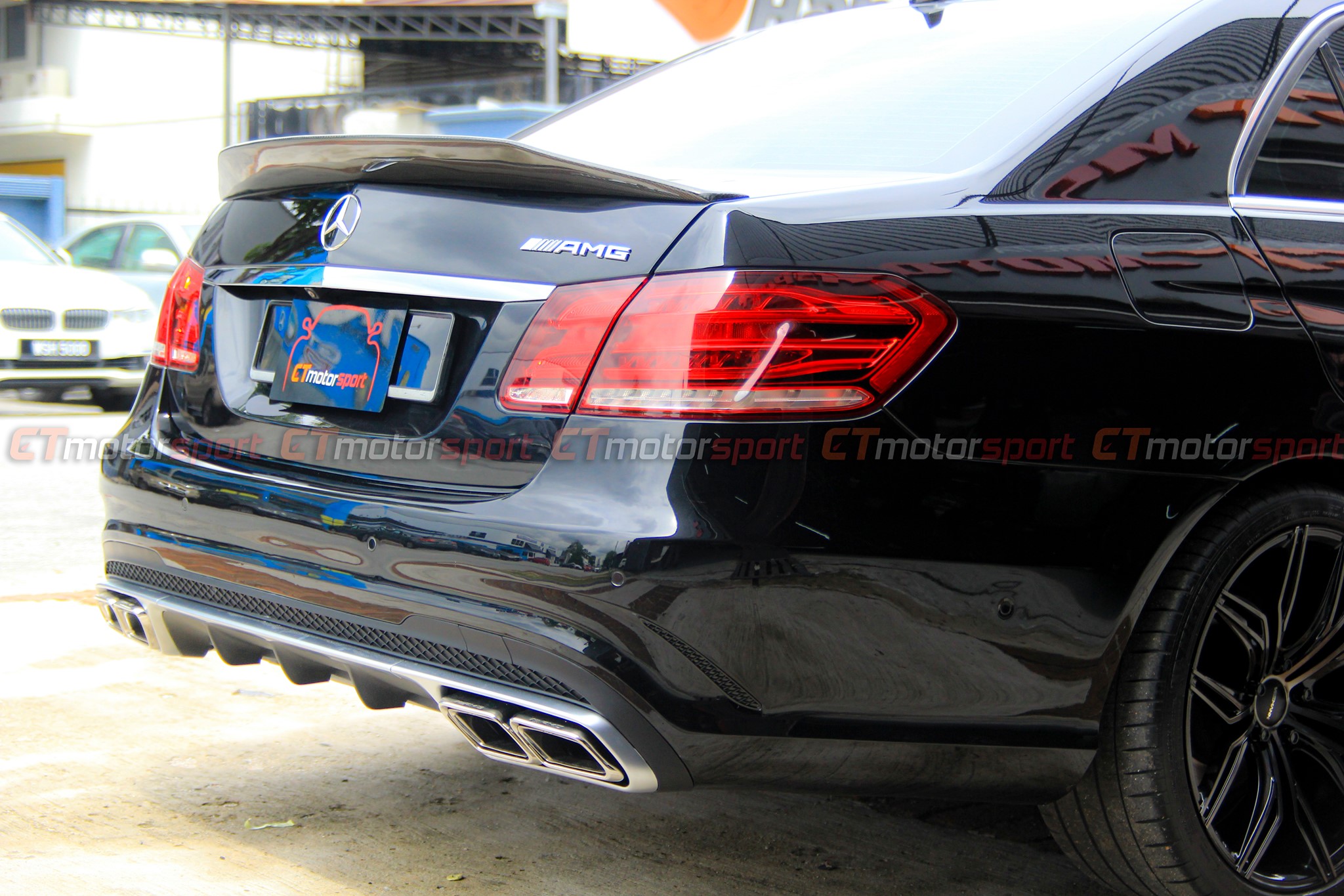 Mercedes Benz E-Class W212 Installed Facelift Rear Tail Lamp 
