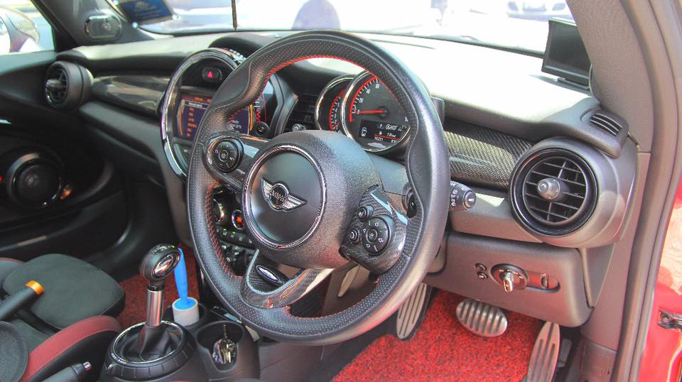 MINI Cooper / Cooper S F56 Installed Carbon Fiber Dashboard Cover 