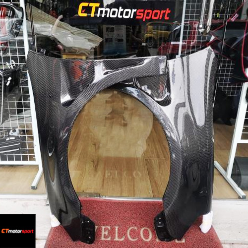 Volkswagen Golf MK6 Installed Carbon Fiber Side Fender