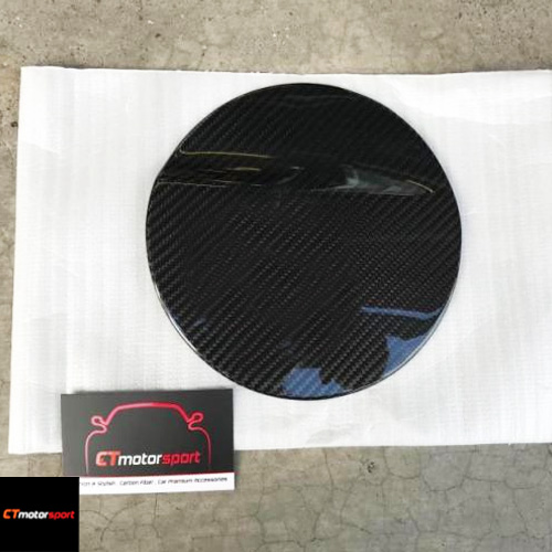 Ford Mustang 2.3 / 5.0 Installed Carbon Fuel Tank Cover 